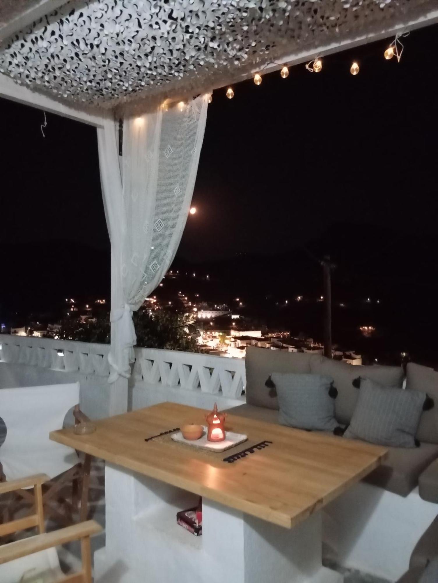 הוילה Vasiliki Skyros Castle View מראה חיצוני תמונה